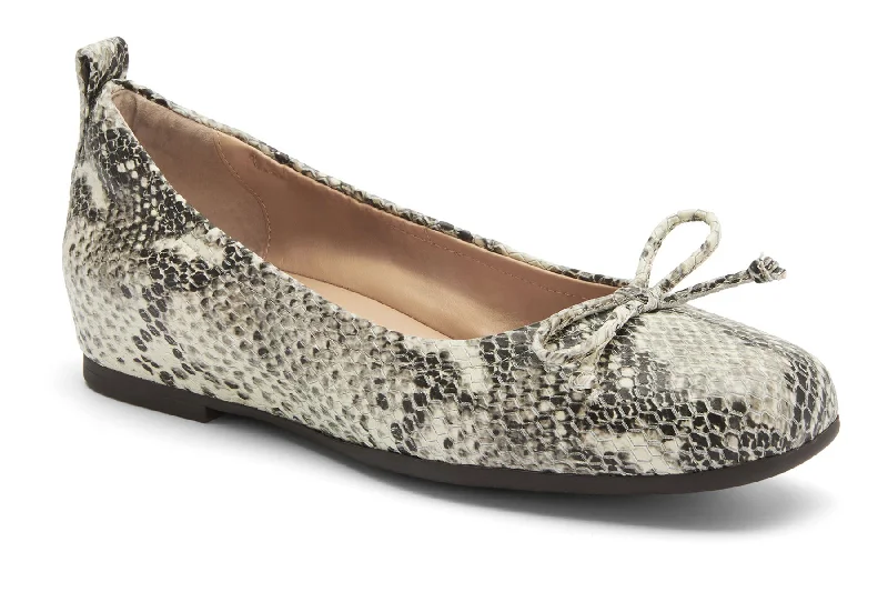 Chic and stylish women's shoes that complement every outfit and occasioCadence Bow Metatarsal