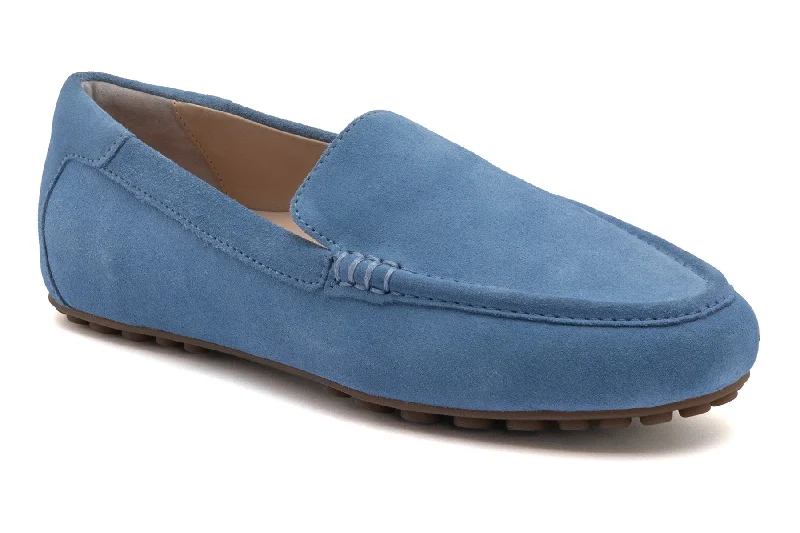 Practical and stylish women's shoes for travelHarbor