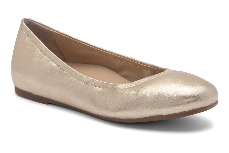 Chic and versatile women's footwearPromenade Flat Metatarsal