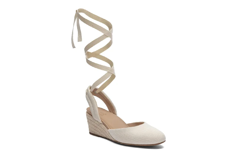 Elegant and refined women's shoe designsVeranda Espadrille Lace Metatarsal