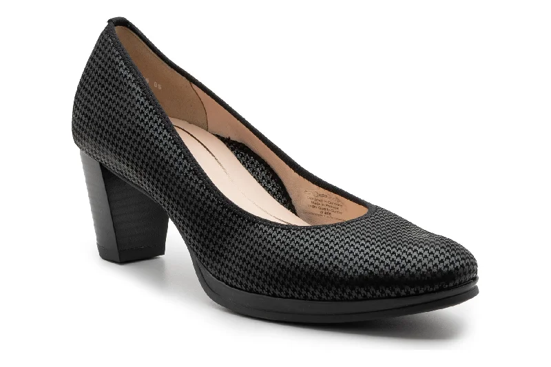 Flattering and stylish women's shoes for wide feetOphelia