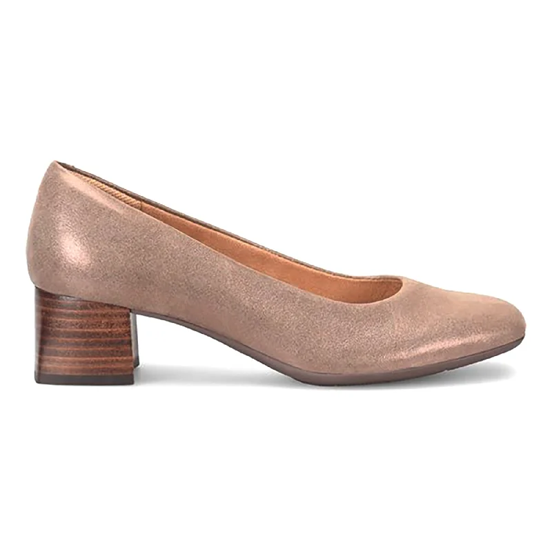 Practical and functional women's footwear solutionsPeach