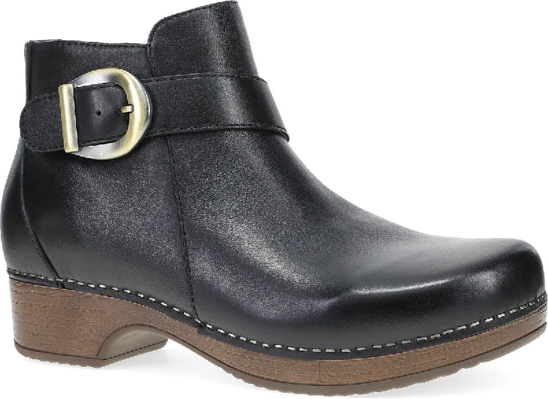 Versatile and chic women's shoes for everyday eleganceDANSKO BRENNAN BLACK