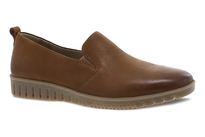 Stylish and comfortable women's shoes for long flightsLinley