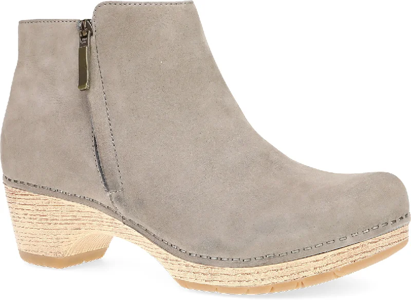 Chic and stylish women's shoes for fashion-conscious womenDANSKO LIZANNE TAUPE