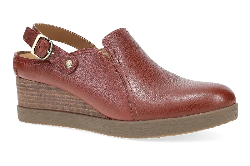 Chic and minimalist women's footwear trendsSheridan