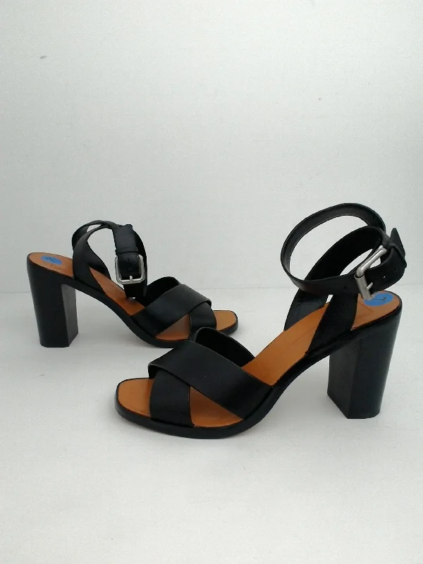 Chic and versatile women's footwearDolce Vita Women's Black Dress Sandal size 7.5