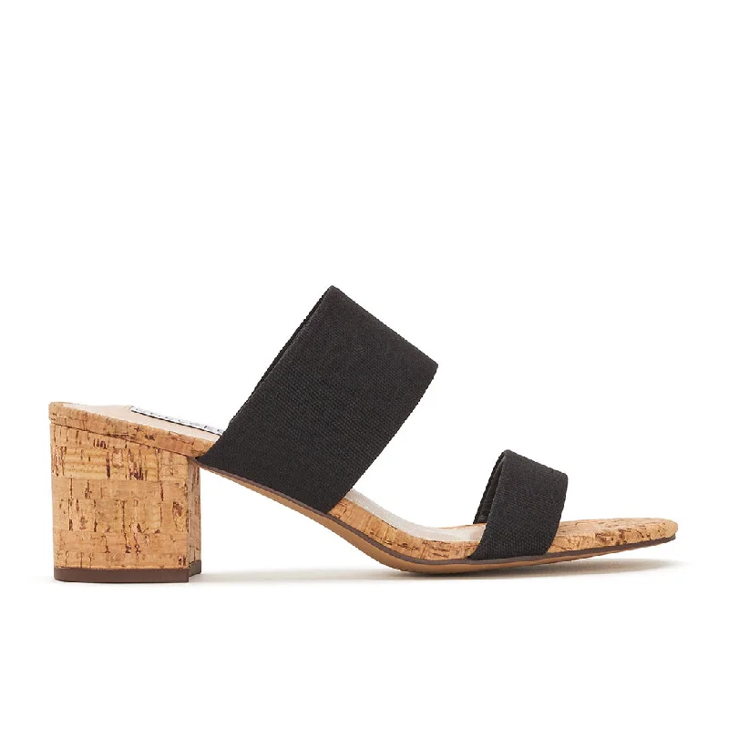 Flattering and figure-hugging women's footwearFialta Eco