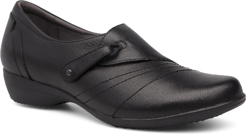Timeless and elegant women's shoe classicsDANSKO FRANNY BLACK WIDE