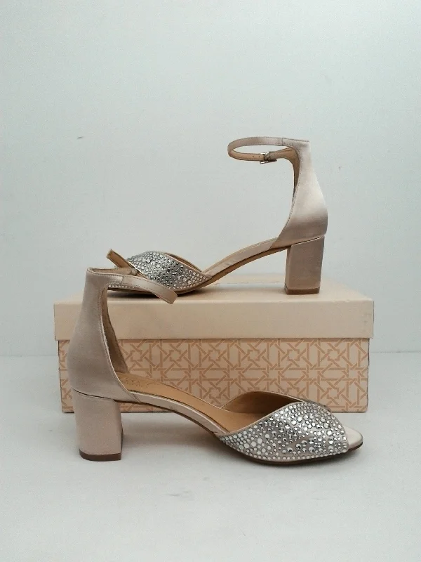 Stylish and supportive women's shoes for high archesJewel Badgley Mischka Women's Sycamore Sandals Champagne Size 7