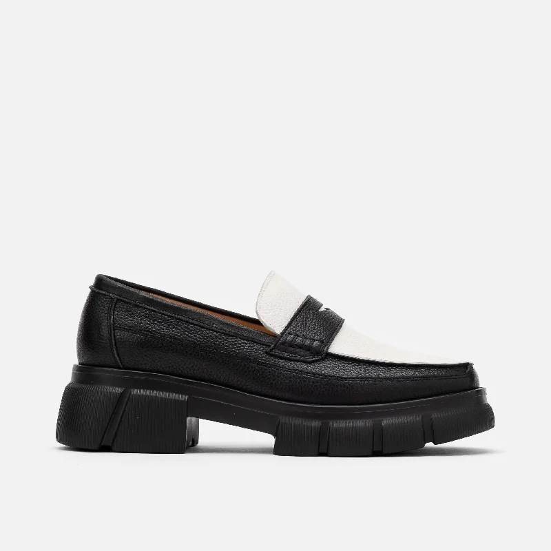 Comfortable yet fashionable women's shoesMs. Calum Black/White Pebble Leather Lug Penny Loafers