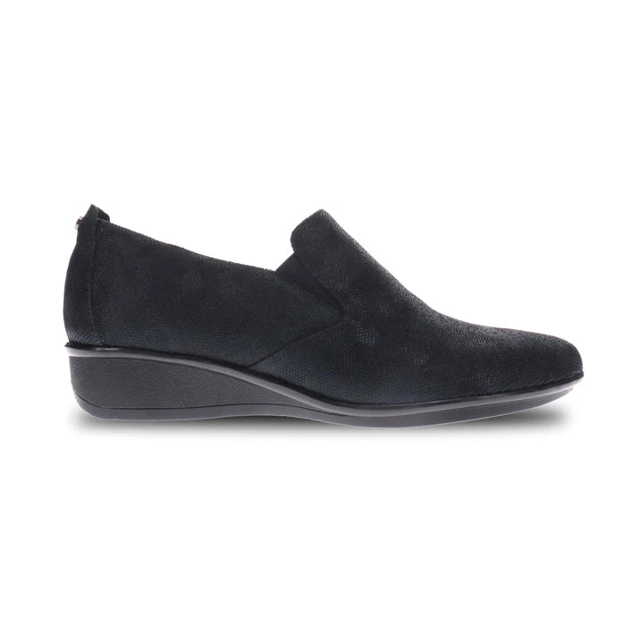 Comfortable and supportive women's shoes for all-day wearREVERE JAMAIKA BLACK