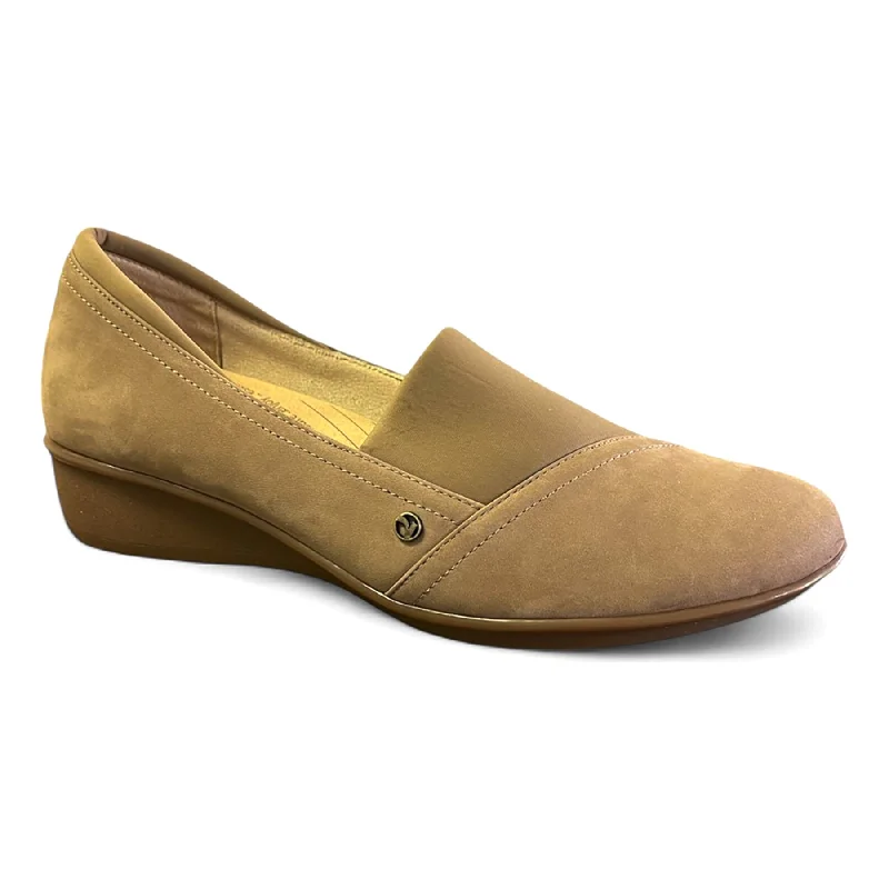 Chic and stylish women's shoes for fashion-conscious womenNaples