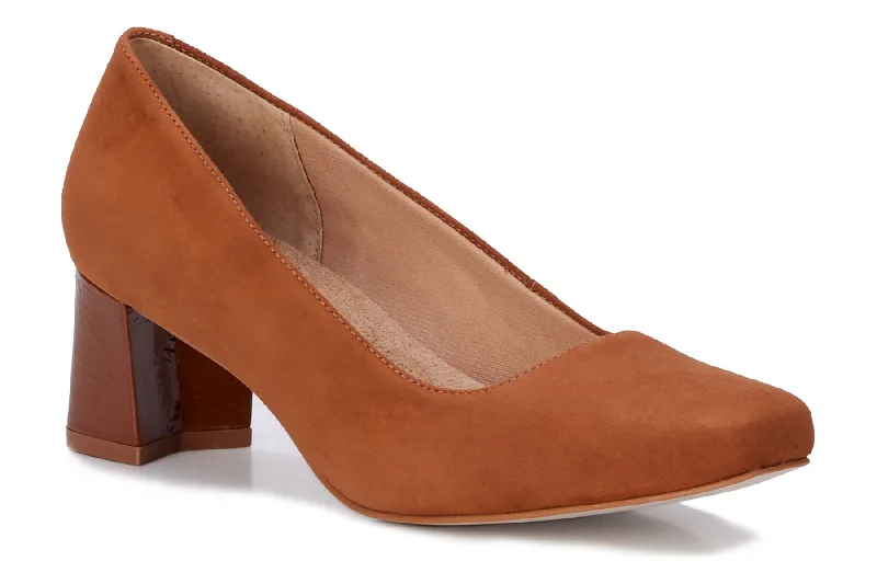 Stylish and supportive women's shoes for high archesMeredith