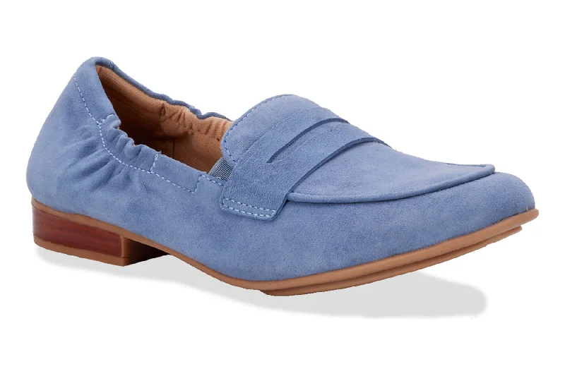 Bold and striking women's shoe fashionsTrish