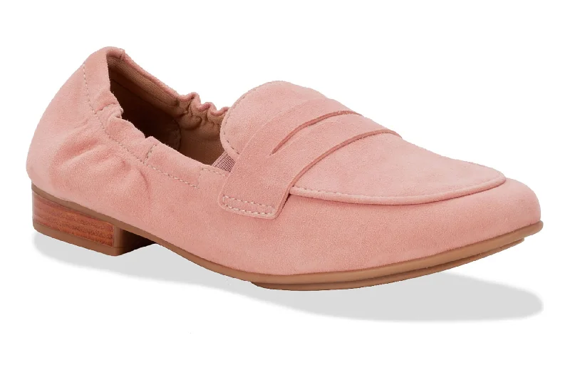 Classic and timeless women's footwear choicesTrish