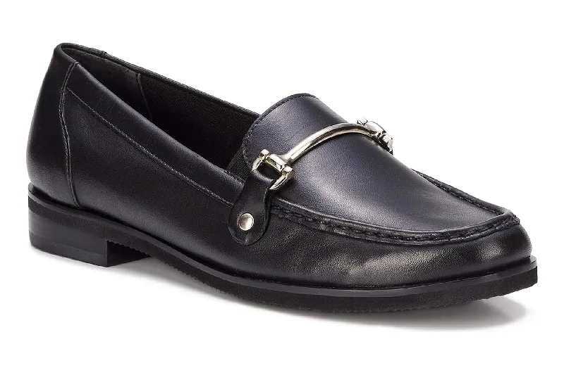 Durable and stylish women's shoes for active lifestylesWren