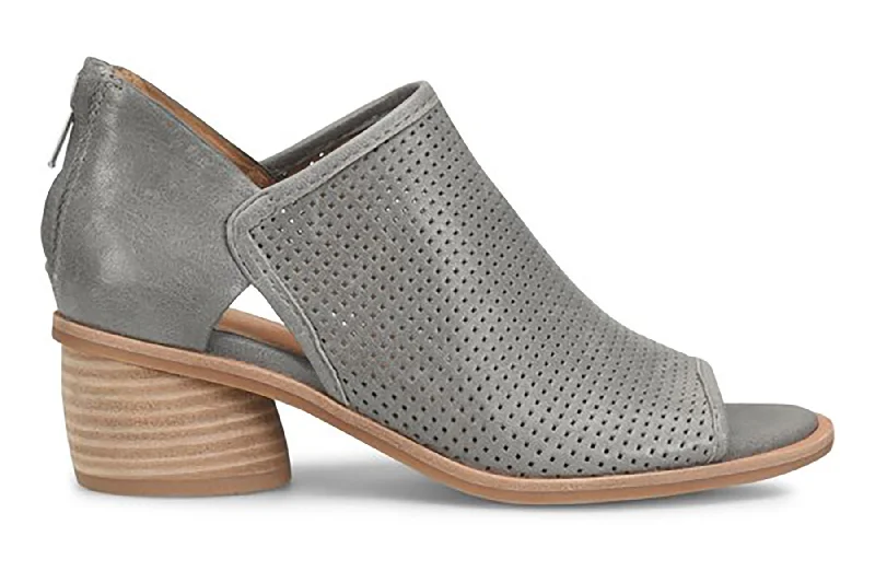 Elegant and sophisticated women's shoes for red carpet eventsCarleigh
