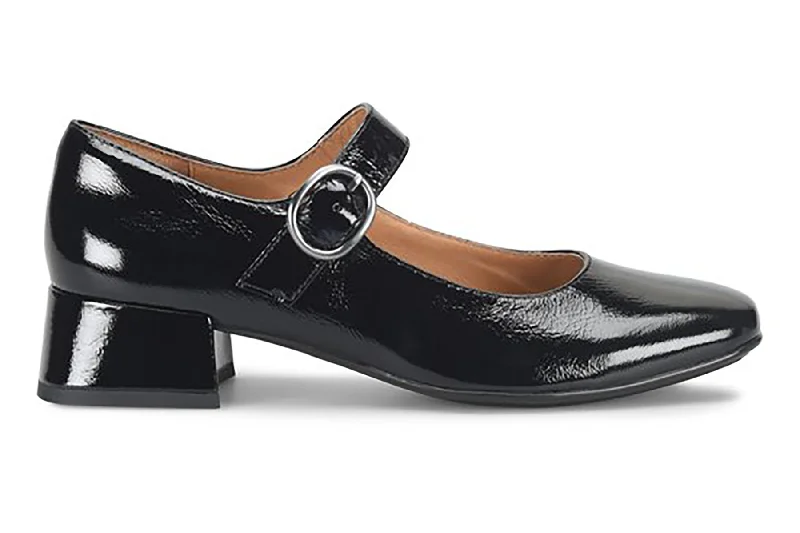 Durable and stylish women's shoes for outdoor activitiesLaura