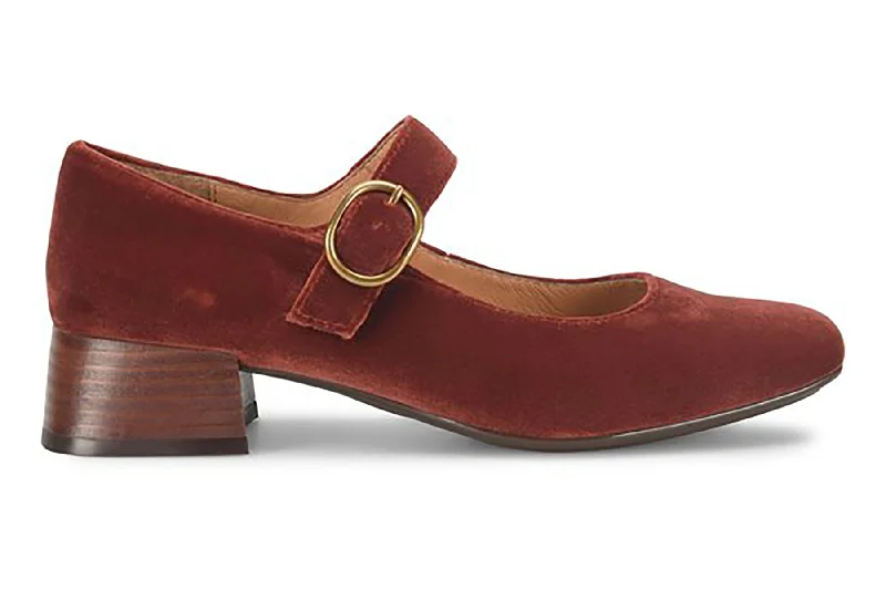 Elegant and sophisticated women's shoes for dinner datesLaura