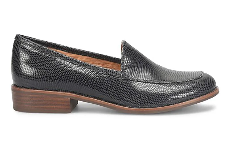 Versatile and stylish women's shoes for everyday chicNapoli