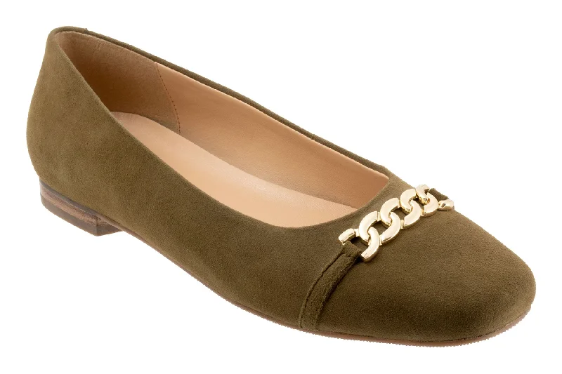 Stylish and practical women's shoes for rainy daysHarmony
